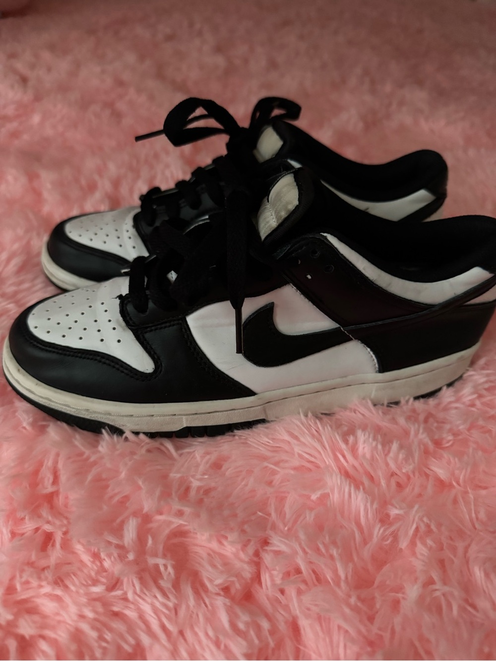 Nike Black and White Low-Top Sneakers with Swoosh